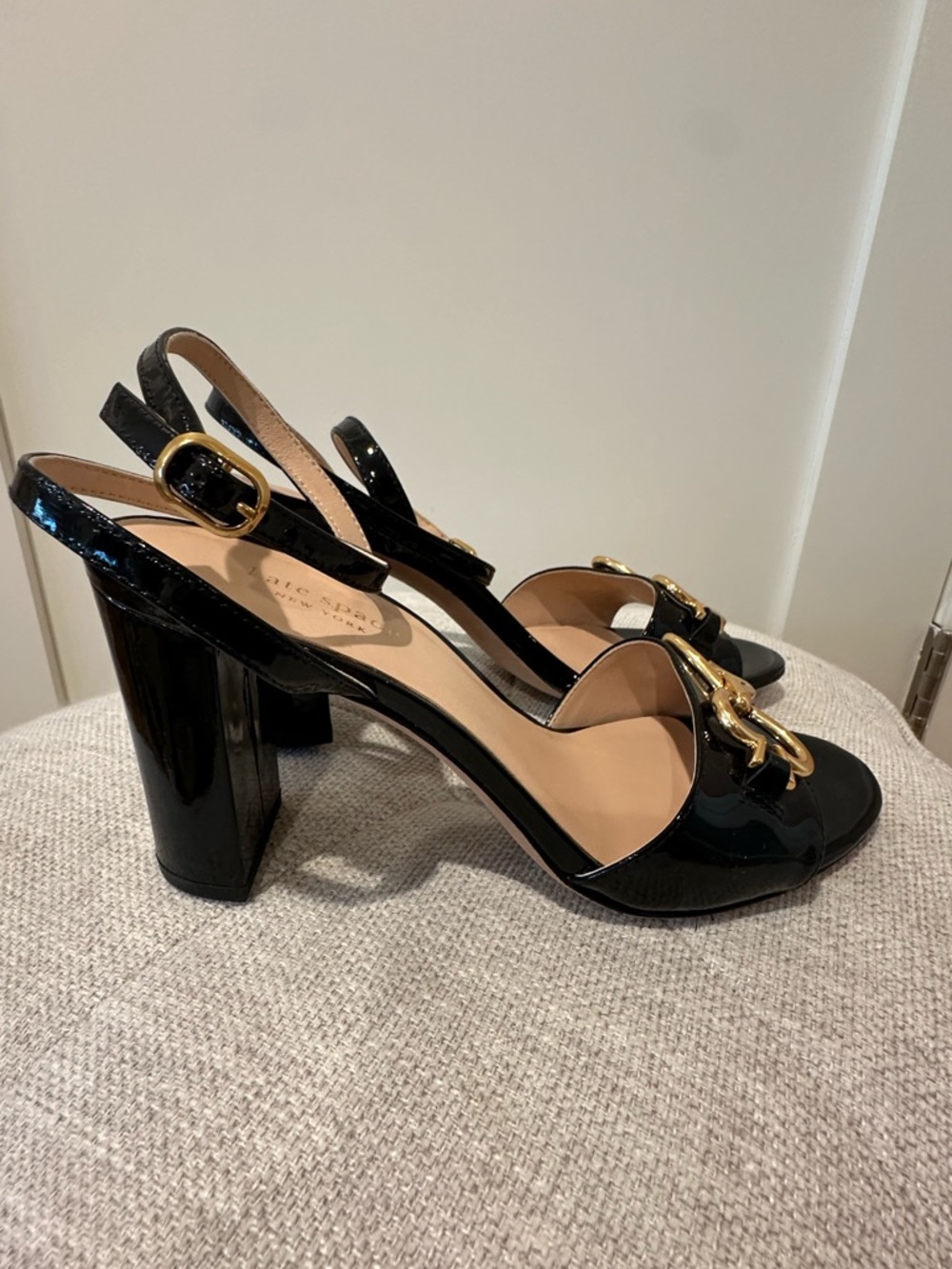 Kate Spade size 8.5 black patent ankle strap sandals